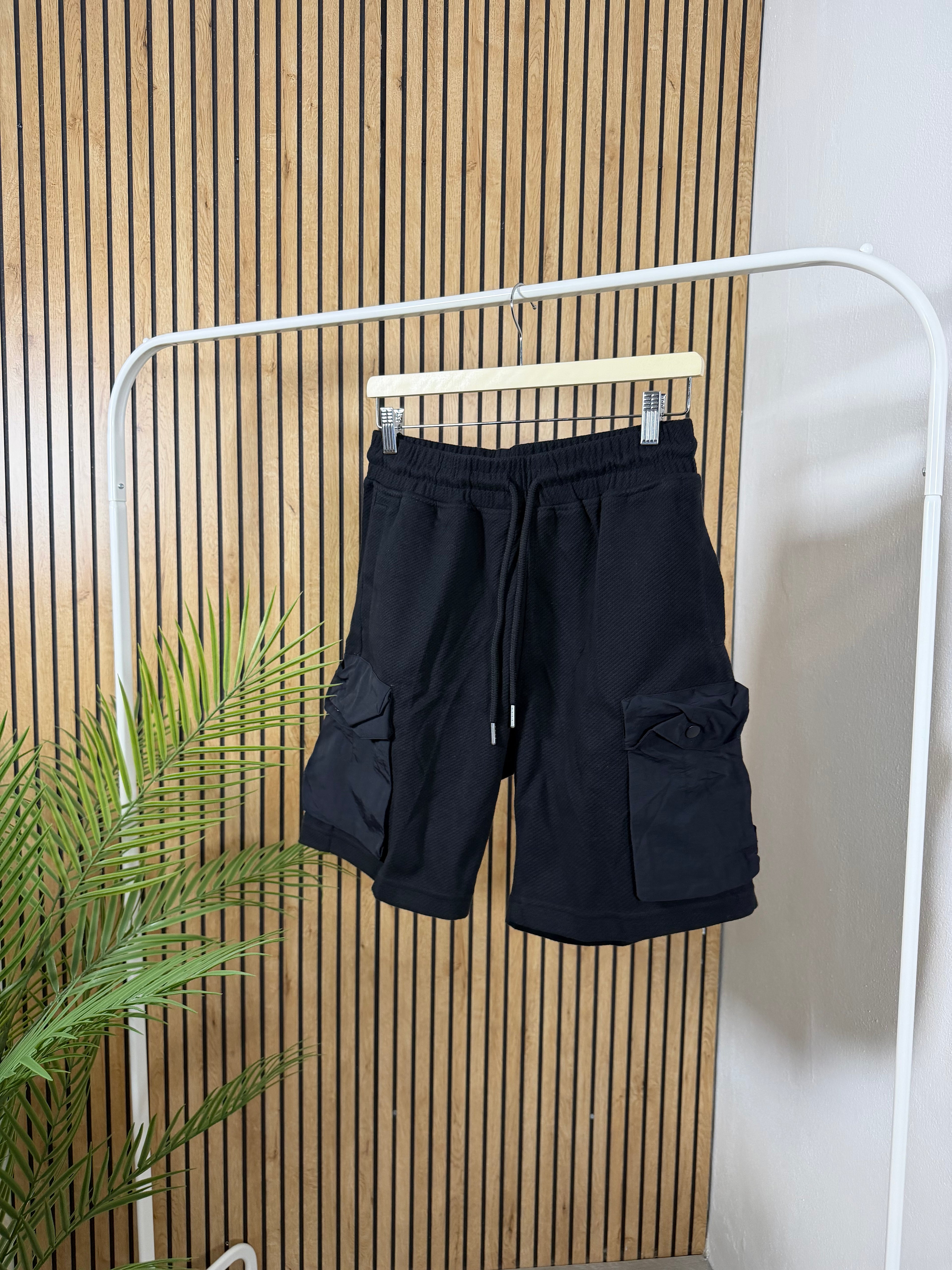 Bermuda Triple Pockets