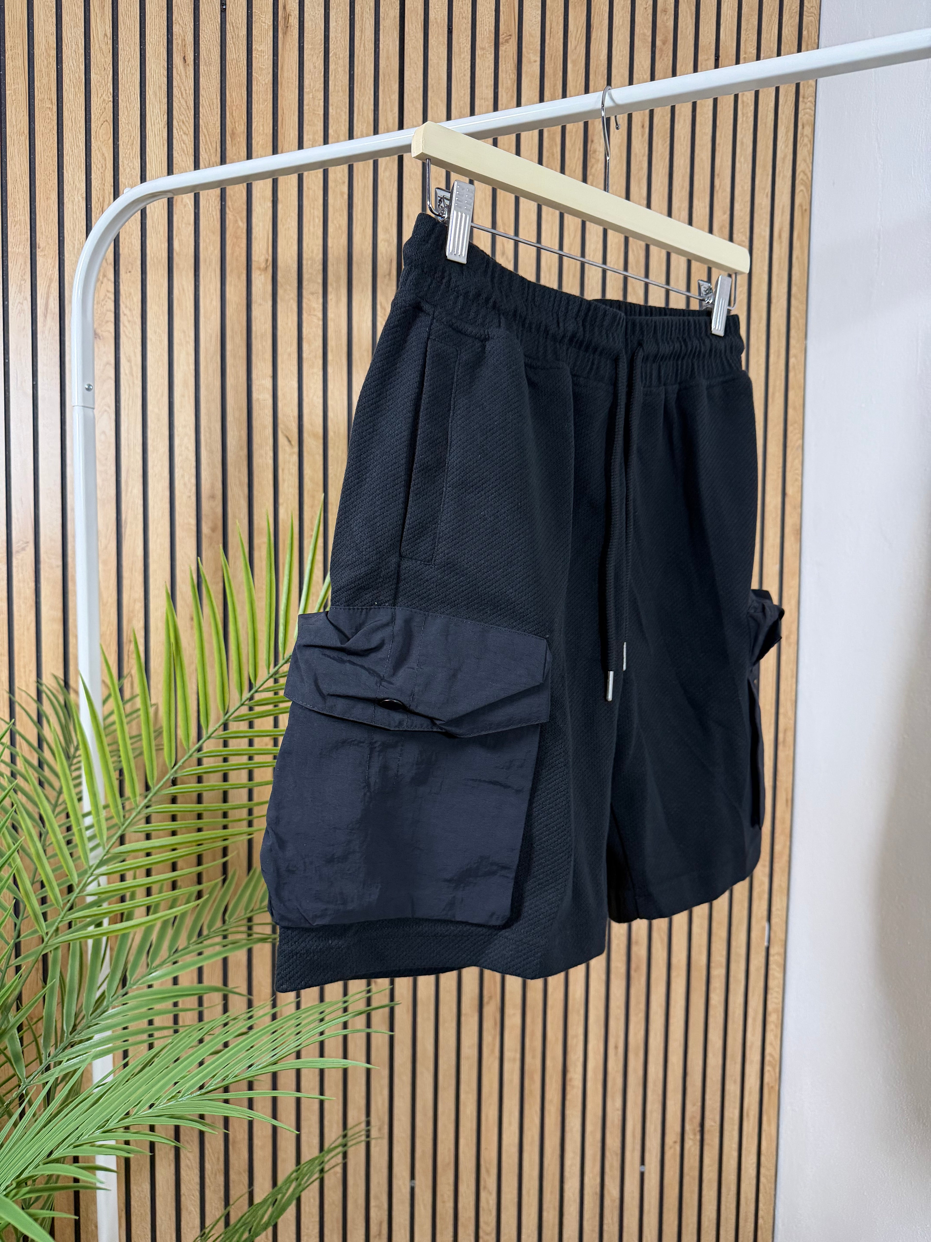 Bermuda Triple Pockets